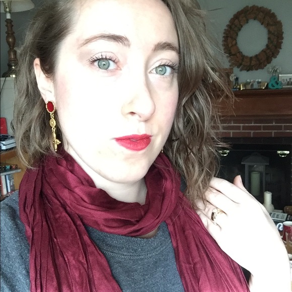 Meet your posher, Mandy! - Picture 4 of 8